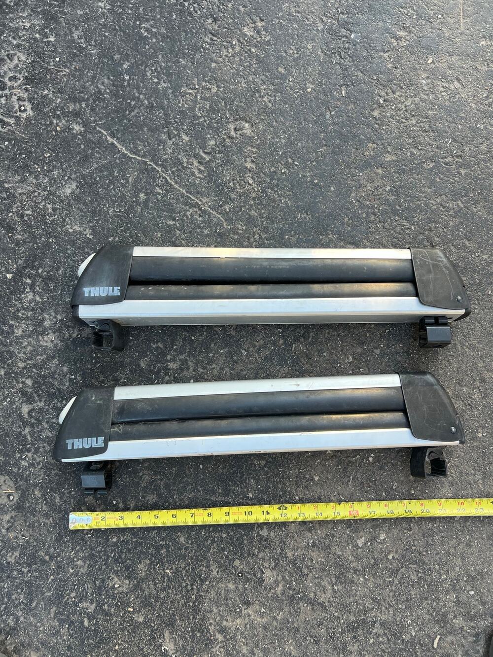 22” Thule ski rack snowboard car roof rack holder with locks no keys aero
